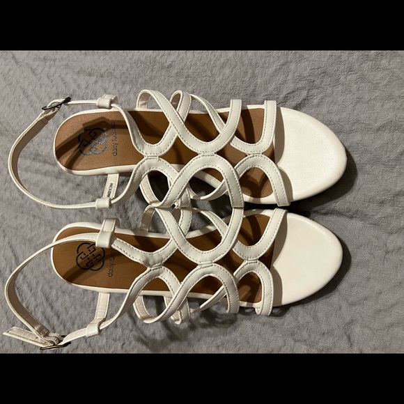Daisy Fuentes wedges - Picture 2 of 2